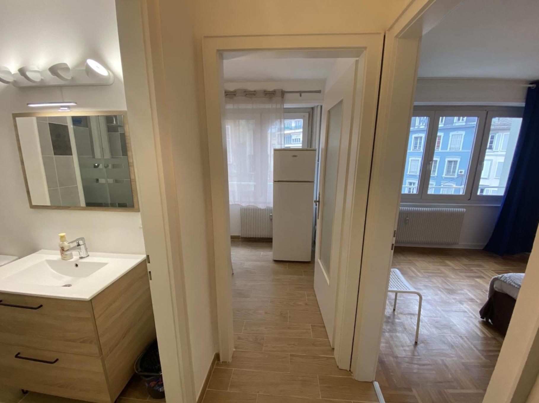 Appartement Gare Strasbourg Avec Parking Exteriör bild